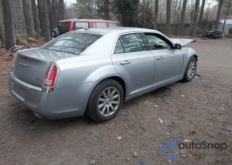 2013 Chrysler 300C from USA, damaged, VIN 2C3CCAET4DH661694